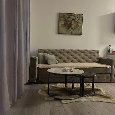 Lana & Ella * 莫斯塔尔