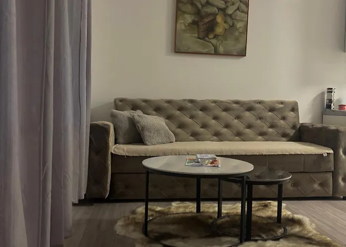 Lana & Ella * Μόσταρ